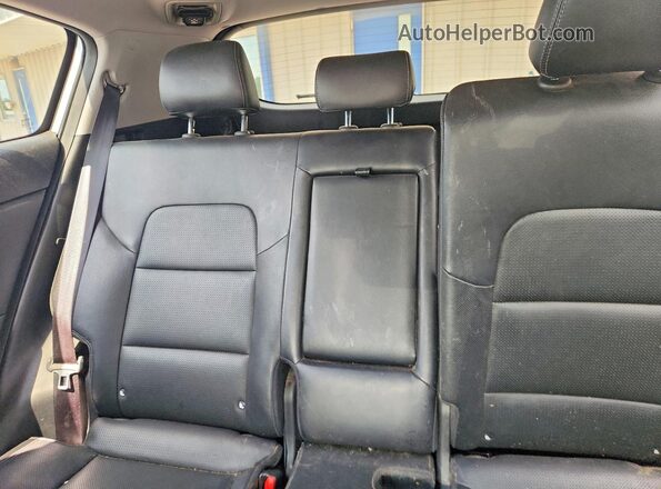 KNDPR3A64H7093827 2017 KIA SPORTAGE Silver Widok wnętrza z tyłu