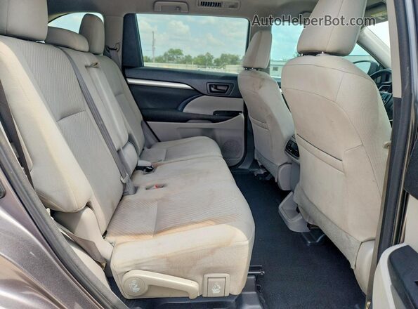 5TDZARFH4JS034253 2018 TOYOTA HIGHLANDER Gray Widok komory silnika