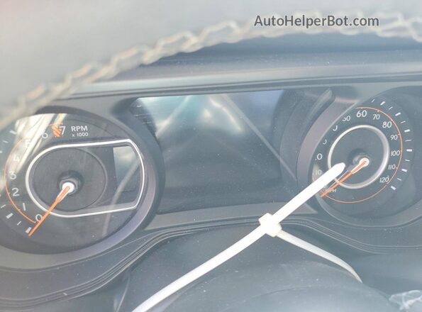 1C6RJTEG3TL151338 2026 JEEP GLADIATOR White უკანა სავარძლების ხედი