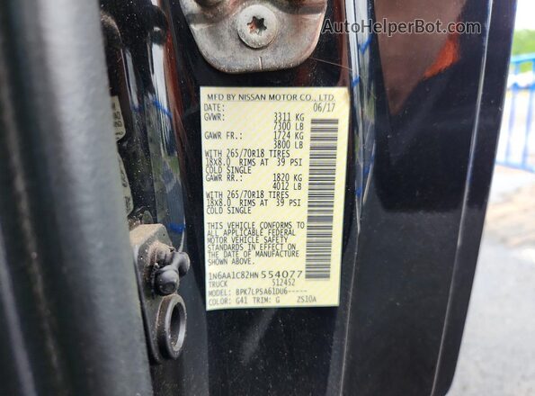 1N6AA1C82HN554077 2017 NISSAN TITAN Black Vista de la etiqueta del VIN
