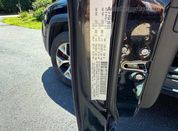 1C4PJMBX2JD522006 2018 JEEP CHEROKEE Black Вид задніх сидінь