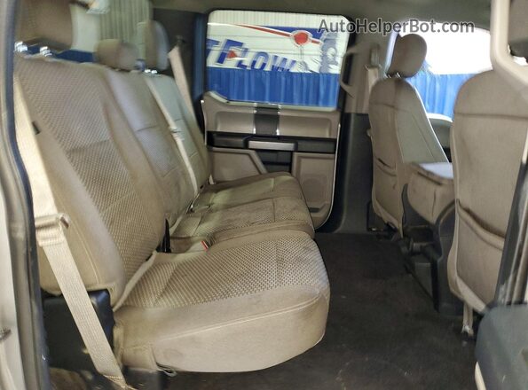 1FTEW1EB5LFA58501 2020 FORD F150 Silver Widok wnętrza z tyłu