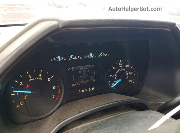 1FTEX1CP2KKF23091 2019 FORD F150 Gray Widok tylnych siedzeń