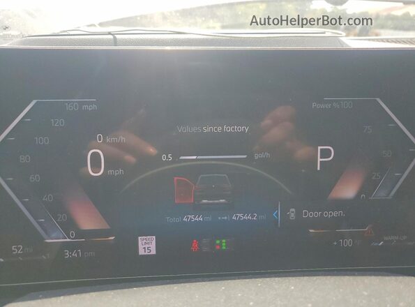 5UX23EU02R9U15447 2024 BMW X5 Green უკანა სავარძლების ხედი