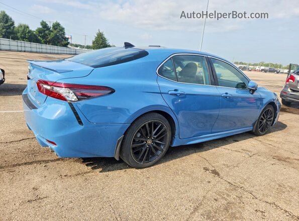 4T1K61AK4PU104308 2023 TOYOTA CAMRY Blue Delantero derecho