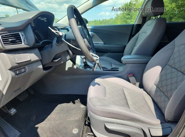 KNDCB3LC4H5066659 2017 KIA NIRO Черный Вид панели приборов