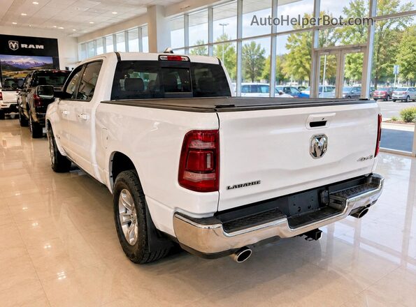 1C6SRFRT2PN574313 2023 RAM 1500 Белый Передняя правая четверть