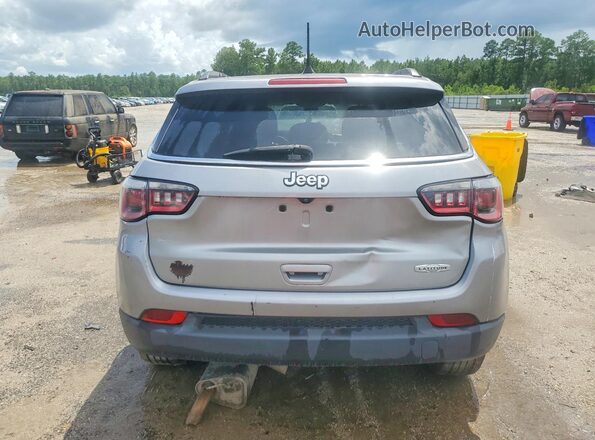 3C4NJCBB5LT121536 2020 JEEP COMPASS Silver Вид салону спереду