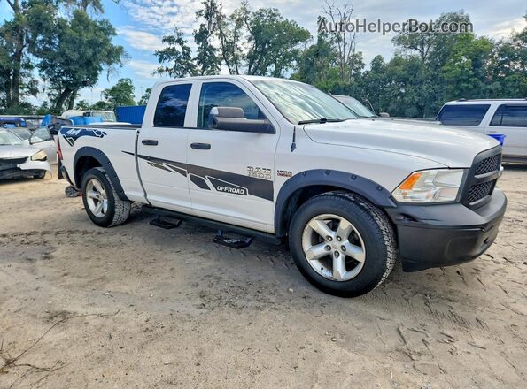 1C6RR7FTXJS233453 2018 RAM 1500 White Front view