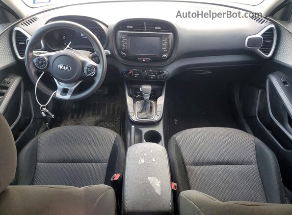 KNDJ23AU2L7115440 2020 KIA SOUL Silver Vista de los asientos traseros