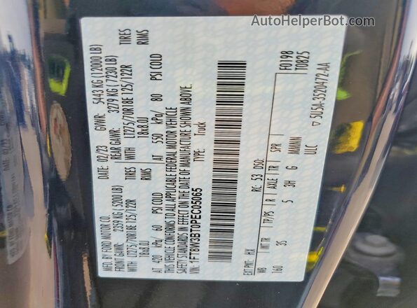 1FT8W3BT0PEC05065 2023 FORD F350 Синий Вид наклейки с VIN-кодом
