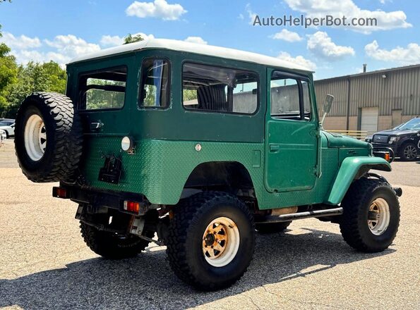 FJ40249800 1977 TOYOTA FJ CRUISER Зеленый Передняя правая четверть