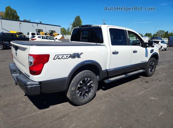 1N6AA1E59HN533262 2017 NISSAN TITAN Белый Передняя правая четверть