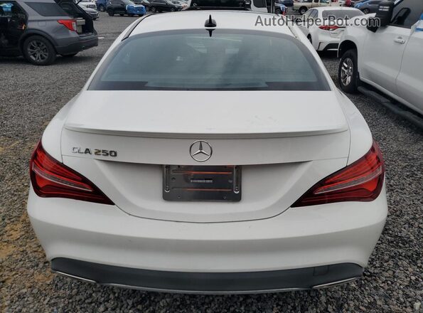 WDDSJ4EB9KN715796 2019 MERCEDES-BENZ CLA-CLASS White Սալոնի դիմացի տեսք