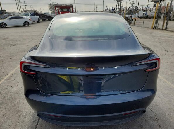 5YJ3E1EA5RF869231 2024 TESLA MODEL Угольный Вид салона спереди