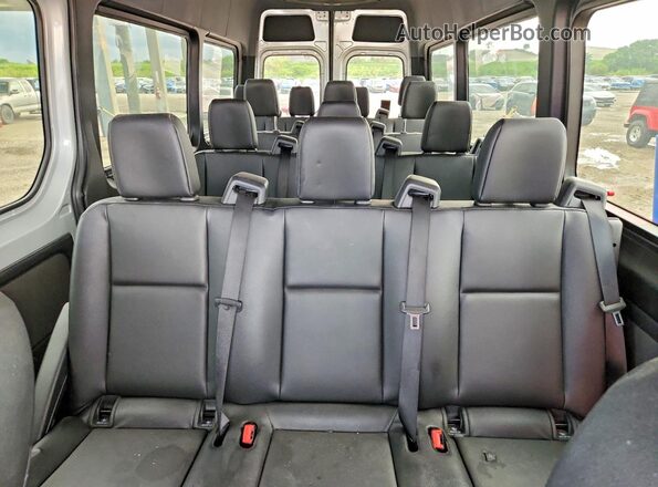 W1Z4NGHY9RT188817 2024 MERCEDES-BENZ SPRINTER Silver Widok wnętrza z tyłu