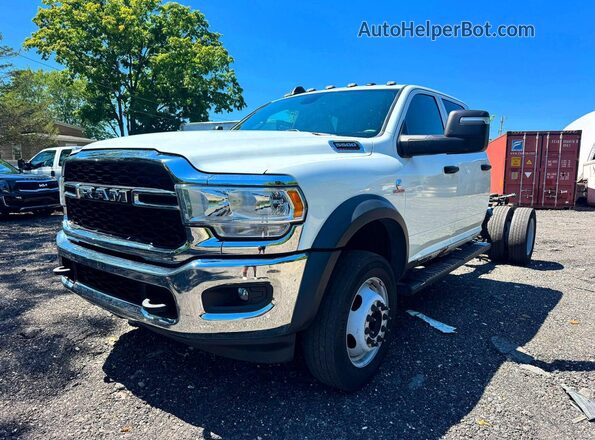 3C7WRNEL2RG240579 2024 RAM 5500 White Trasero izquierdo