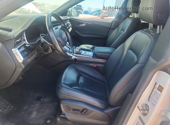 WA1FVAF14MD026496 2021 AUDI Q8 White Vista del salpicadero