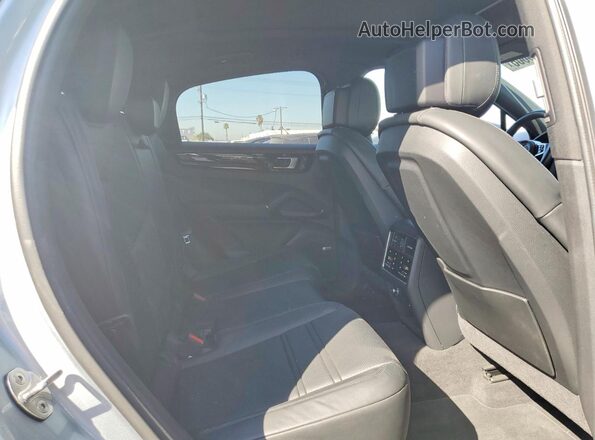 WP1BE2AY8NDA51058 2022 PORSCHE CAYENNE Silver Շարժիչի բաժամունքի տեսք