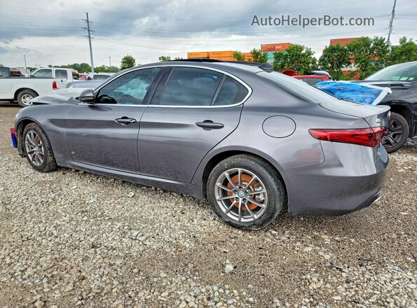 ZARFAEDNXJ7563985 2018 ALFA ROMEO GIULIA Gray Rear right