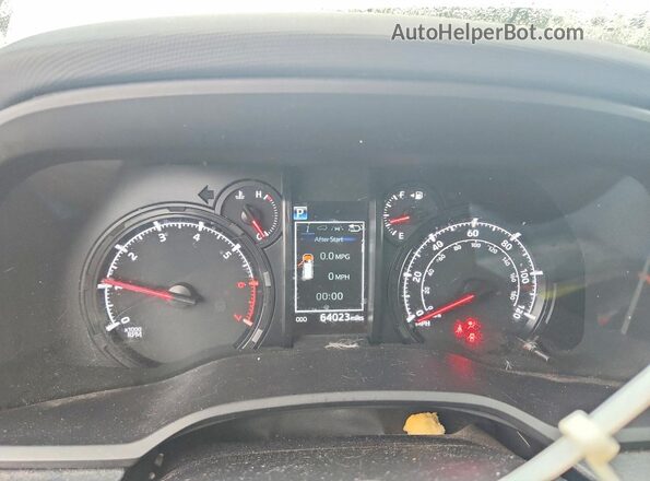 JTEMU5JR7N5990005 2022 TOYOTA 4RUNNER White Widok tylnych siedzeń