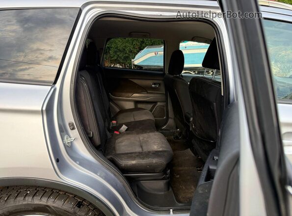 JA4AZ3A32GZ018262 2016 MITSUBISHI OUTLANDER Silver Vista trasera
