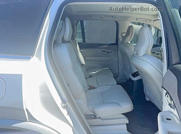 YV4H60PE4S1316384 2025 VOLVO XC90 Белый Вид салона спереди