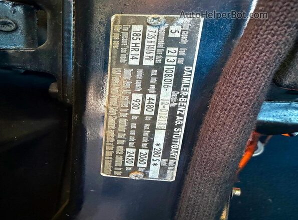10801612012182 1968 MERCEDES-BENZ 280S Синий Вид задней части салона