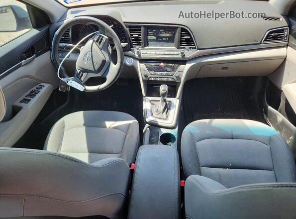 5NPD84LF6HH016364 2017 HYUNDAI ELANTRA Silver ხელსაწყოთა პანელის ხედი