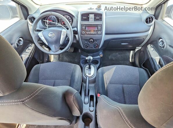 3N1CN7APXJL808592 2018 NISSAN VERSA Black Widok zestawu wskaźników