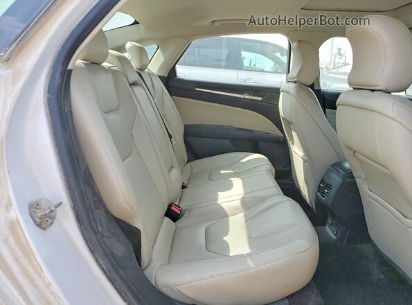 3FA6P0RU8HR375499 2017 FORD FUSION White Vista interior trasera