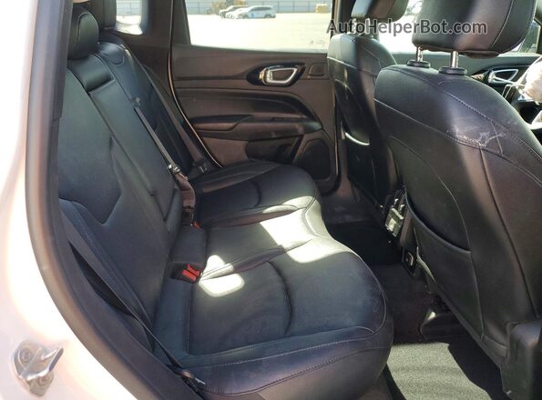3C4NJDCNXST515675 2025 JEEP COMPASS White Engine compartment view