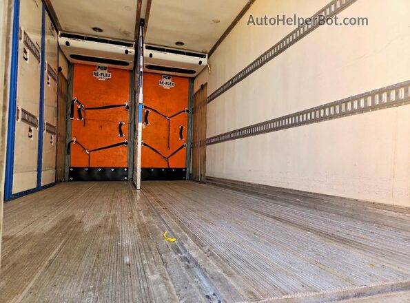 3ALACXFC4JDJV7419 2018 FREIGHTLINER M2 White Вид задніх сидінь