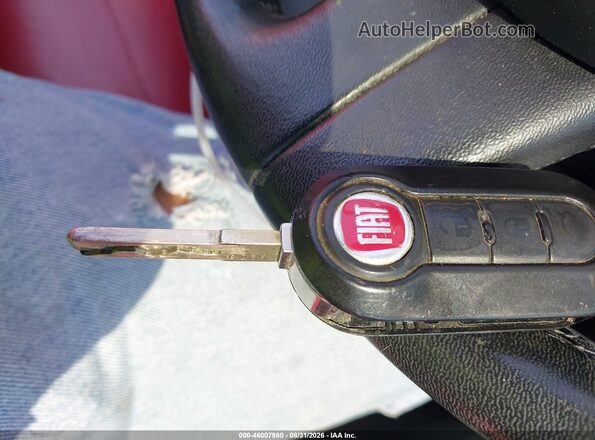 3C3CFFCR9HT584068 2017 FIAT 500 Черный Вид панели приборов