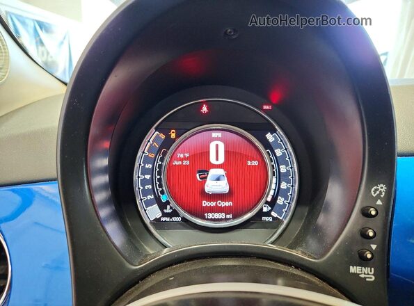 3C3CFFKR0HT669821 2017 FIAT 500 Blue Սարքավորումների վահանակի տեսք