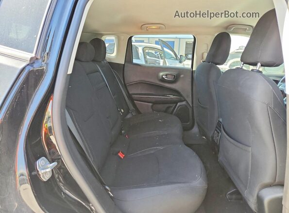 3C4NJCAB0KT675566 2019 JEEP COMPASS Black Widok wnętrza z tyłu