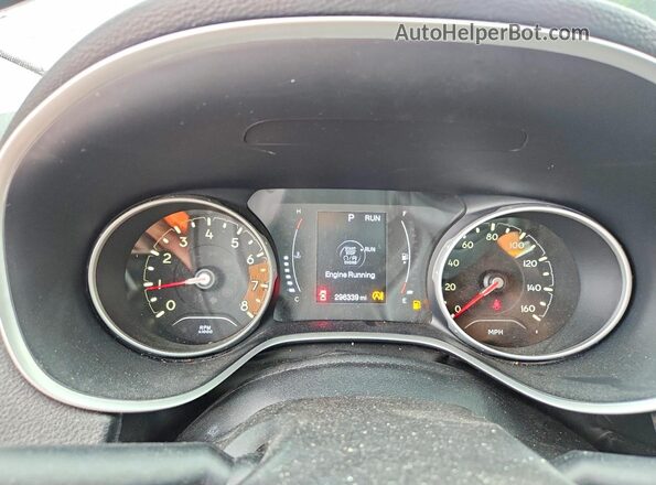 3C4NJCAB1JT151826 2018 JEEP COMPASS White Widok zestawu wskaźników