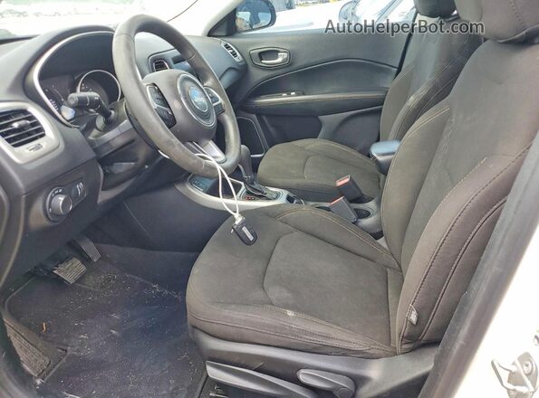 3C4NJCAB1MT502335 2021 JEEP COMPASS Белый Вид салона спереди