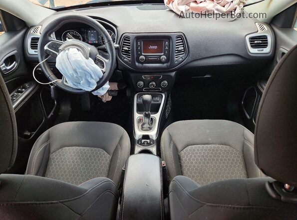 3C4NJCAB2JT181546 2018 JEEP COMPASS Black Առջևի վահանակի տեսք
