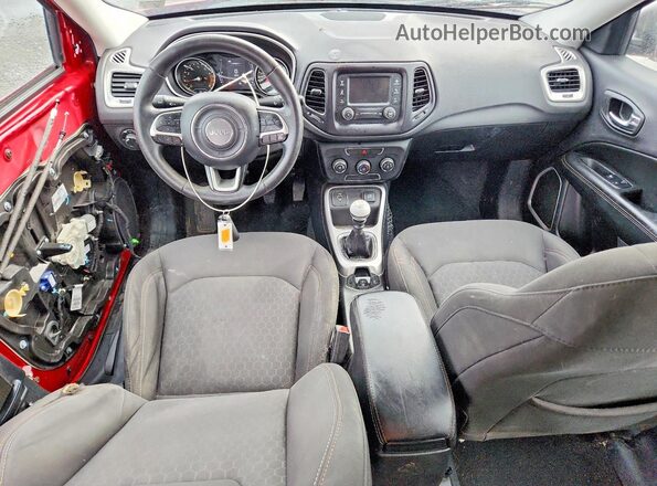 3C4NJCAB2JT339478 2018 JEEP COMPASS Red Dashboard view