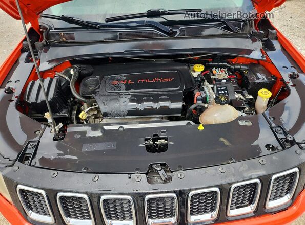 3C4NJCAB3JT251037 2018 JEEP COMPASS Orange Սալոնի հետևի տեսք