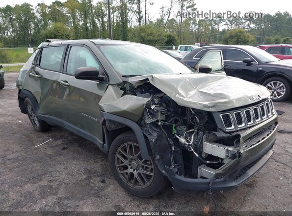 3C4NJCAB3JT263544 2018 JEEP COMPASS Green Widok z przodu