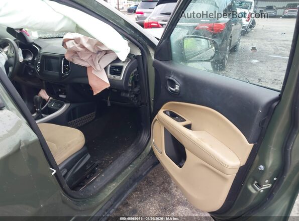 3C4NJCAB3JT263544 2018 JEEP COMPASS Green Widok wnętrza z przodu