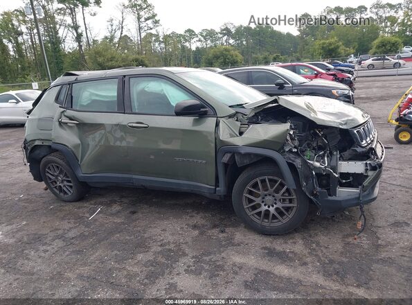 3C4NJCAB3JT263544 2018 JEEP COMPASS Green Widok zestawu wskaźników