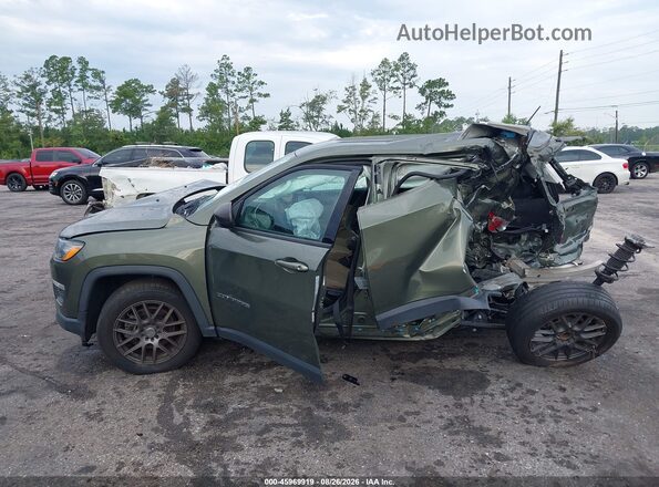 3C4NJCAB3JT263544 2018 JEEP COMPASS Green Widok wnętrza z tyłu