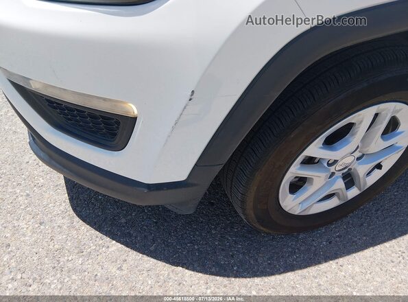 3C4NJCAB3JT308644 2018 JEEP COMPASS White Vista frontal