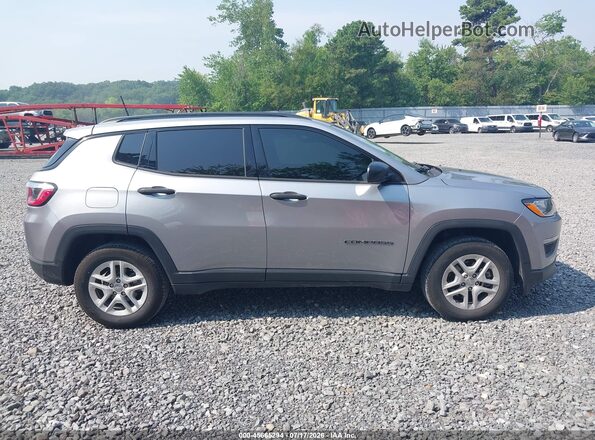 3C4NJCAB3JT357844 2018 JEEP COMPASS Black Սալոնի հետևի տեսք