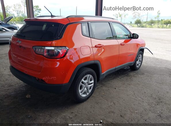 3C4NJCAB6JT250674 2018 JEEP COMPASS Orange Rear right