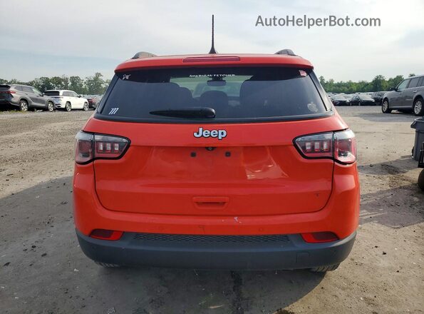 3C4NJCAB7JT214993 2018 JEEP COMPASS Orange უკანა ხედი