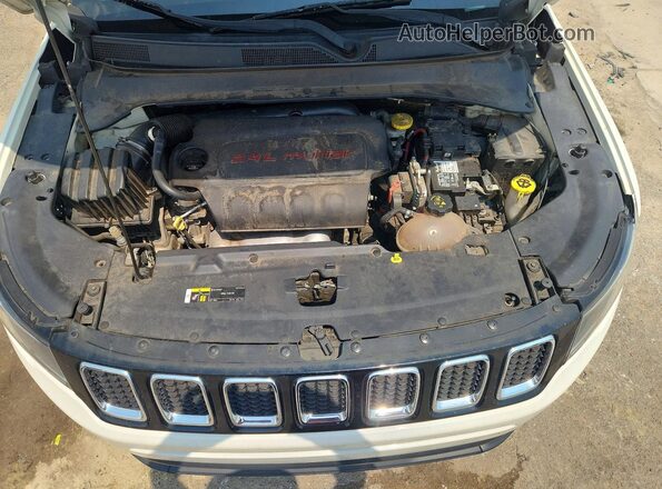 3C4NJCAB9JT254962 2018 JEEP COMPASS White Rear interior view
